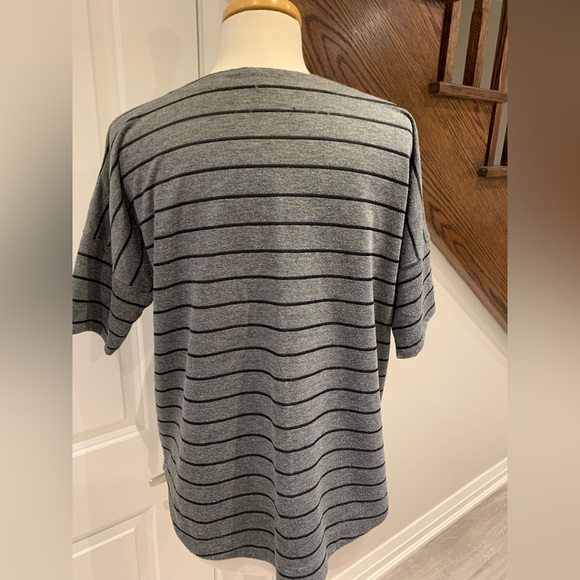 Loft top, size Med. - Picture 8 of 9